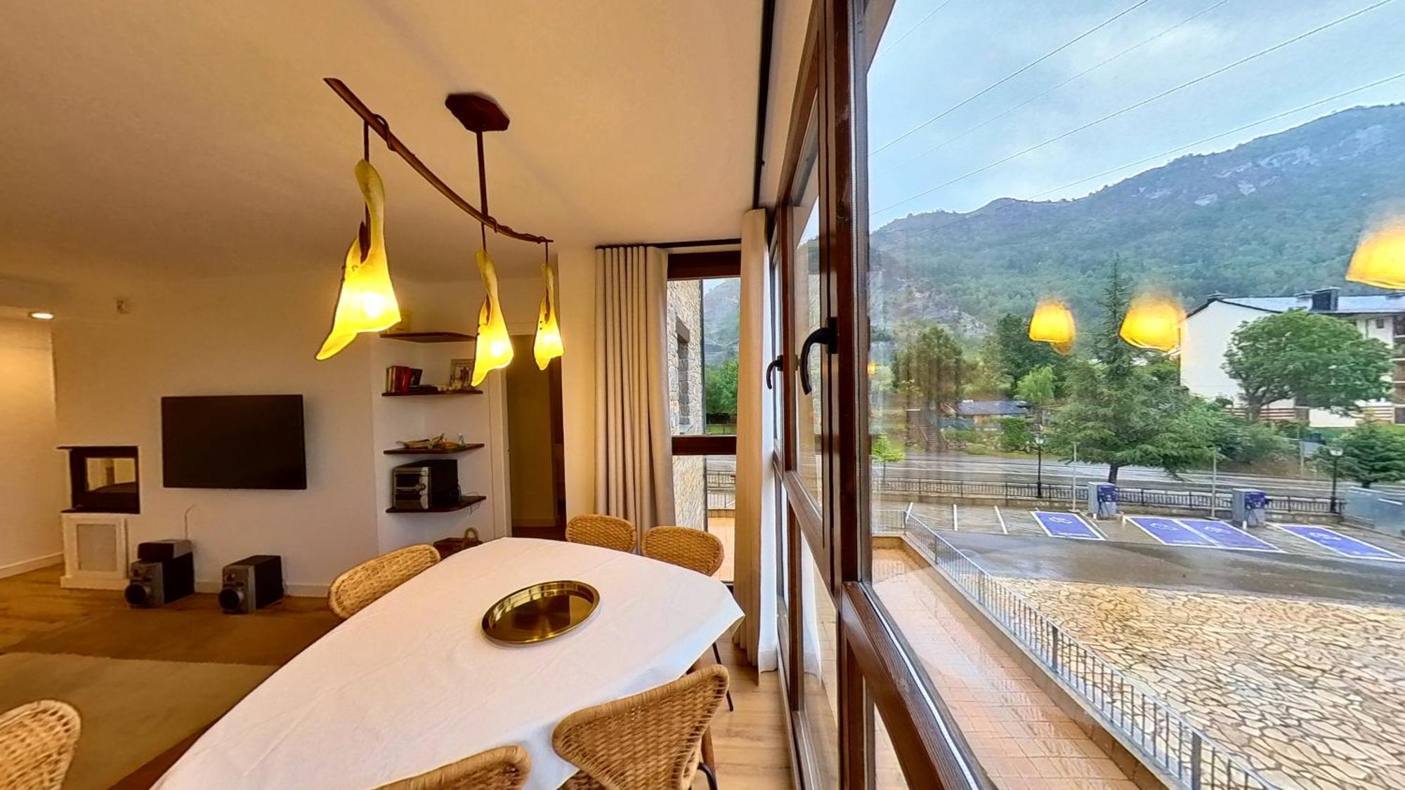 Hadar Deluxe - Tucasaenlospirineos เอสการิลญา ภายนอก รูปภาพ